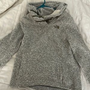 North face fleece pull over